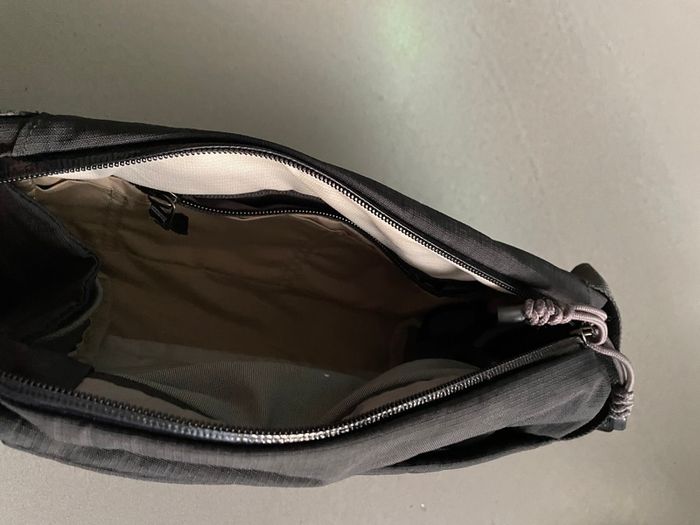 Bellboy Venture Sling 6L - New