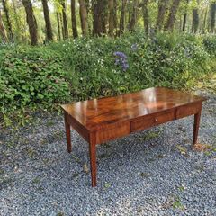 vintage coffee table , brass handle , one draw