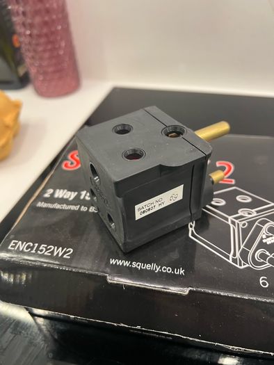2 x 2-way 15amp adaptor