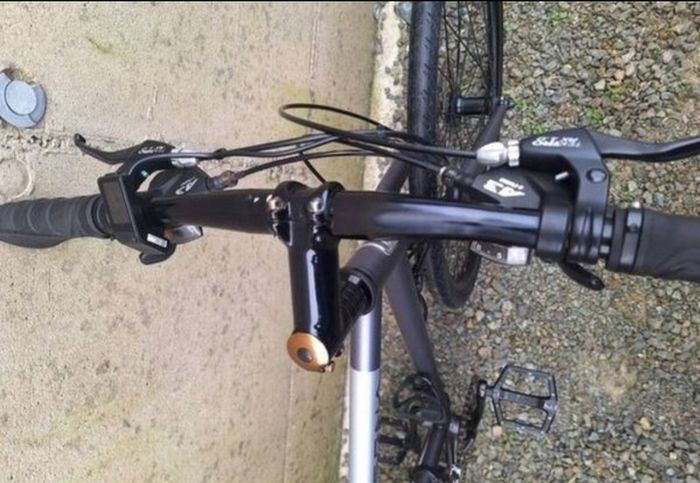 hybrid bike