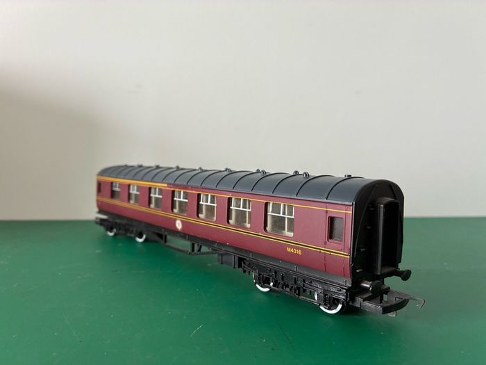 Two OO Gauge Red Passenger Coaches