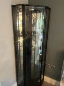 Corner Display Unit