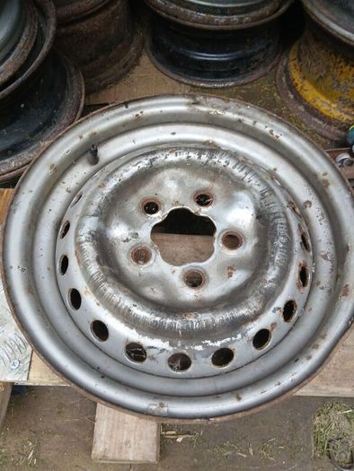 vw steel rim