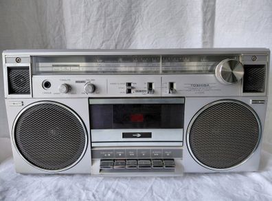 Toshiba vintage Boombox working