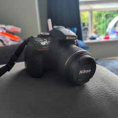 Nikon D5300 Bundle