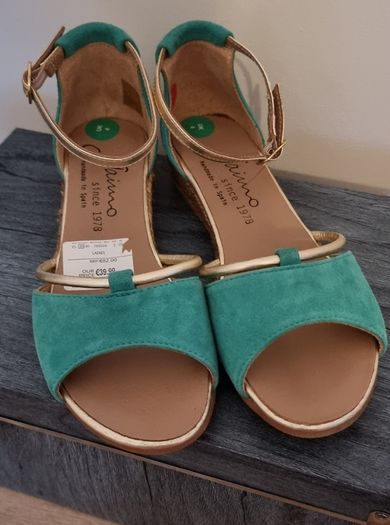 Gaimo Wedge Sandals UK4