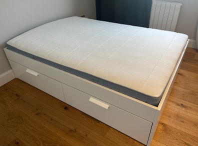 Double Bed