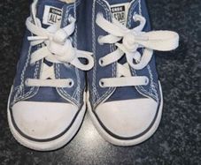 Converse Toddler Size 8