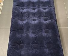 inflatable mattress