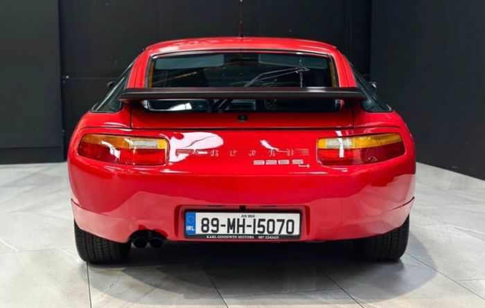 Porsche 928 S4 5.0 V8 Automatic
