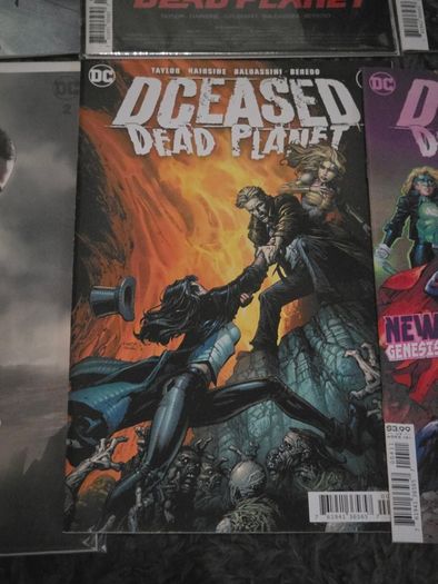 DCeased Dead Planet #1-6 with Peach Momoko & Card Stock Variants | DC Comics