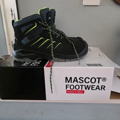 safety shoes