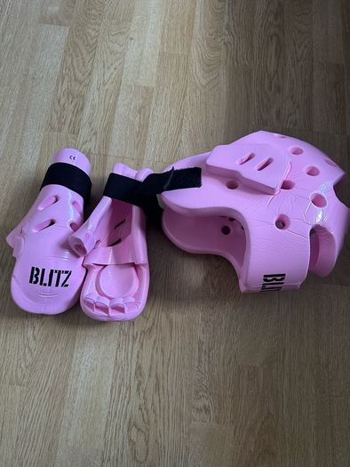 Head guard and gloves