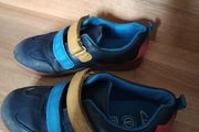 boy's Clarks leather shoes.UK12.5G