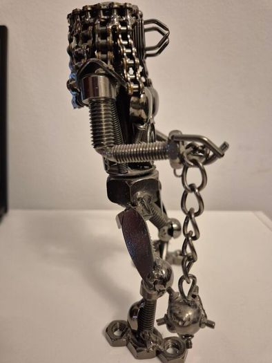 Predator handcradt metal figure
