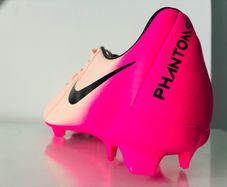 Nike Phantom GX II Academy Football shoes  10
