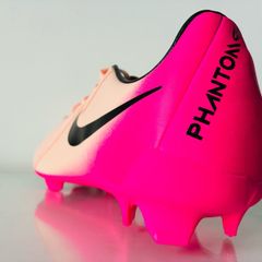 Nike Phantom GX II Academy Football shoes  10