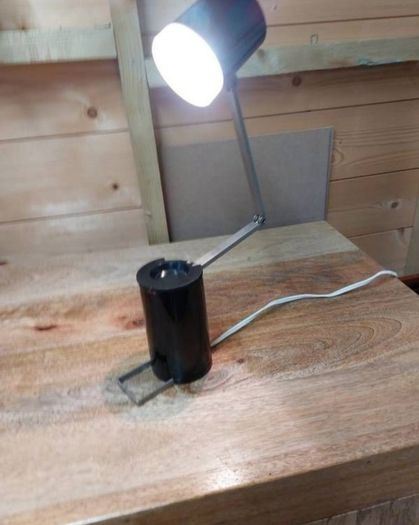 Lloyds foldable desk lamp