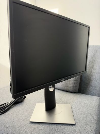 Dell P2217H 22" Monitor with VESA stand