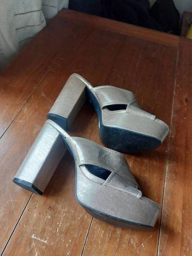 Gold Mules