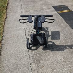 knee walker