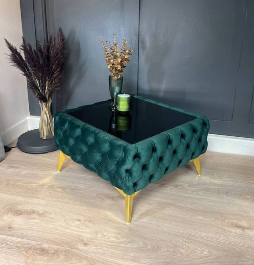 Chester coffee table with glass