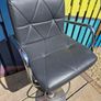 bar stool Image 2