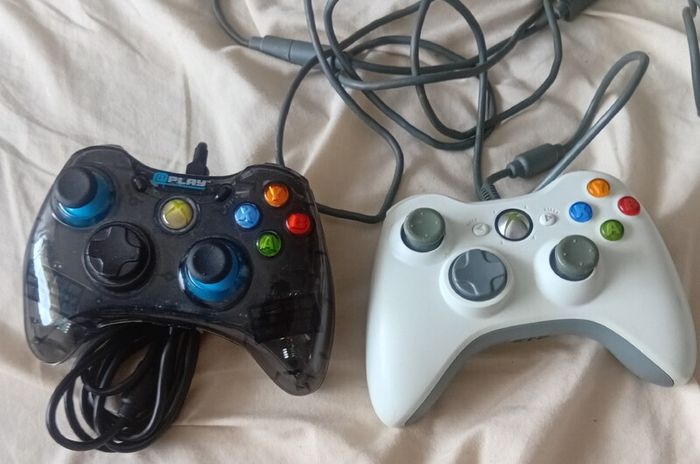 XBox 360 Controllers