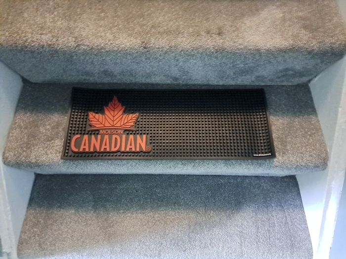 Bar runner
