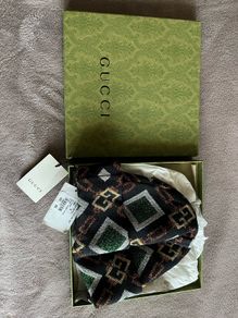 Gucci ladies hat.