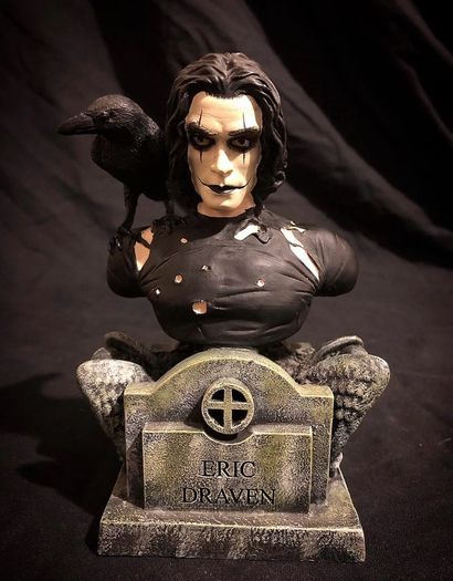 The Crow Bust Dynamic Forces 2002