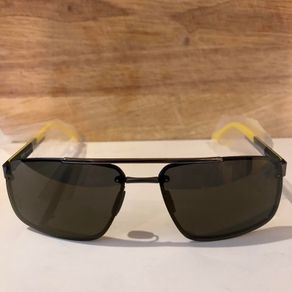 Hugo Boss Men's Black and Brown Sunglasses