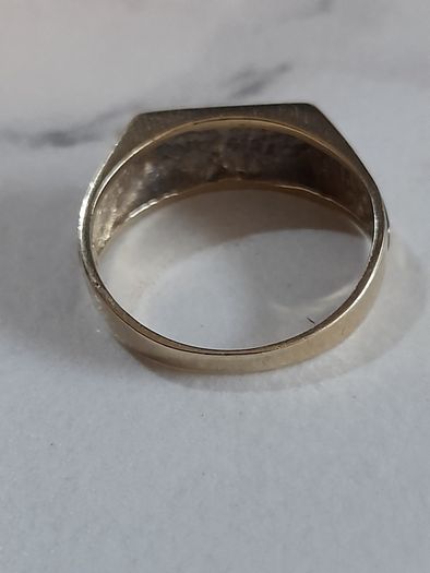 9ct white and yellow gold ring hallmarked 375 size 9