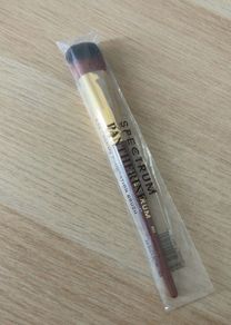 Spectrum B32 Glowy Foundation Brush
