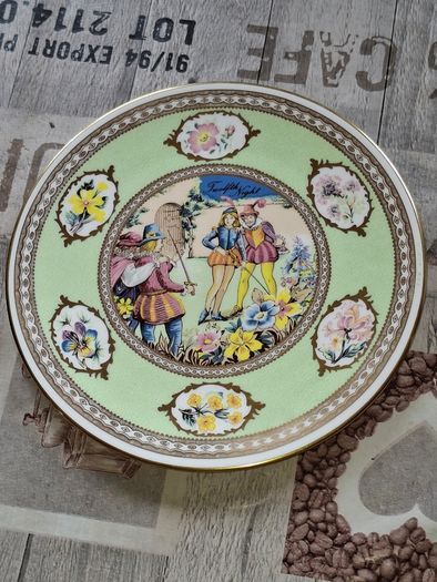 2 Beautiful Romeo and Juliet and the Twelfth Night Shakespeare Flower Plates Caverswall England, no chips or cracks, Postal Available or Collection