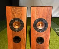 Markaudio speakers