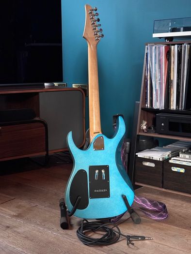 Washburn WR-150/MLB Electric Guitar in Metallic Blue