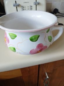chamber pot