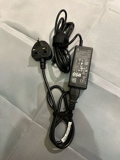 HP charger 45W