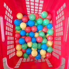 Multicoloured balls