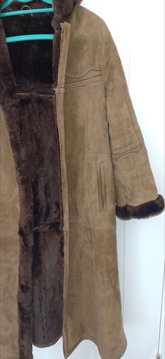 1970's Full Length Shearling Coat S/M