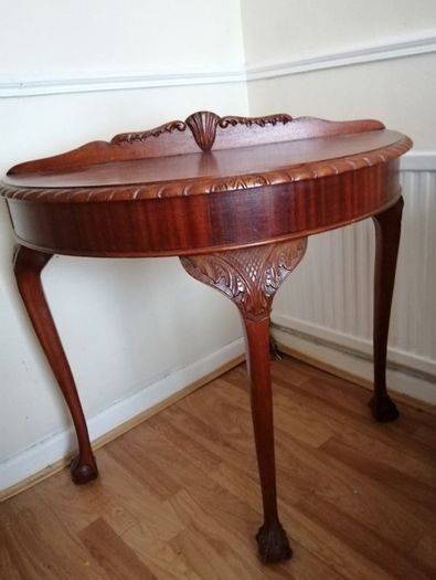 Antique Queen Ann Table