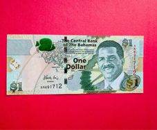 Bahamas   1  DOLLAR  2015 . Pick  71a  Uncirculated