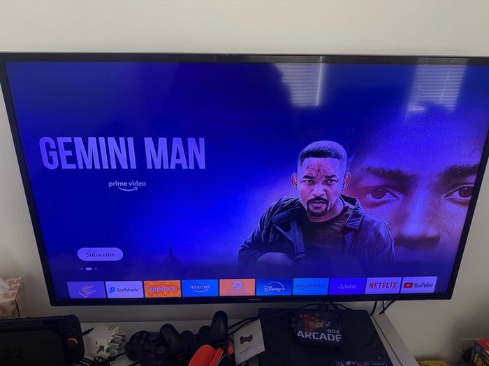 samsung 40" smart tv