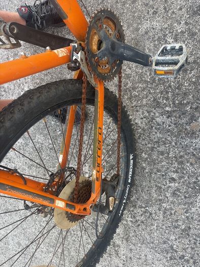 2 carrera vengeance bikes