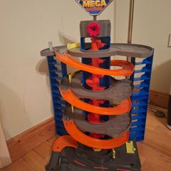 Hot wheels Mega Garage