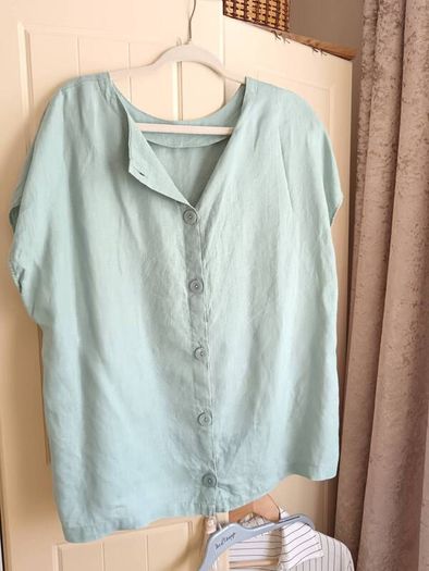 Paul Costello Linen Top....