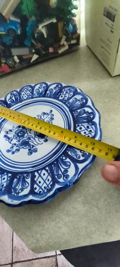 Vintage Spanish Pottery Wall Plate: Talavera pottery plate. Folk Art