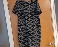 Wallis Dress.  S.14..  New - No Tag.