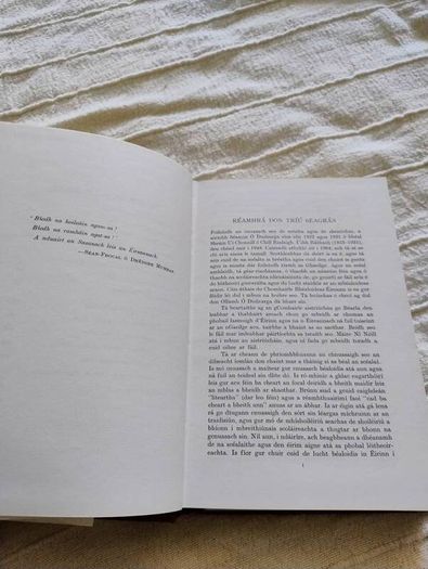 Leabhar Sheain i Chonaill le Seamus O Duilearga 1977 hardback with dustcover in good condition with some signs of wear on the dustcover see photos FREE STANDARD POSTAGE INCLUDED